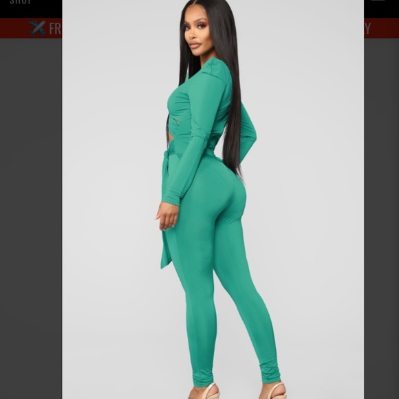 ❌SOLD❌ Fashion Nova Jumpsuit - Picture 4 of 4